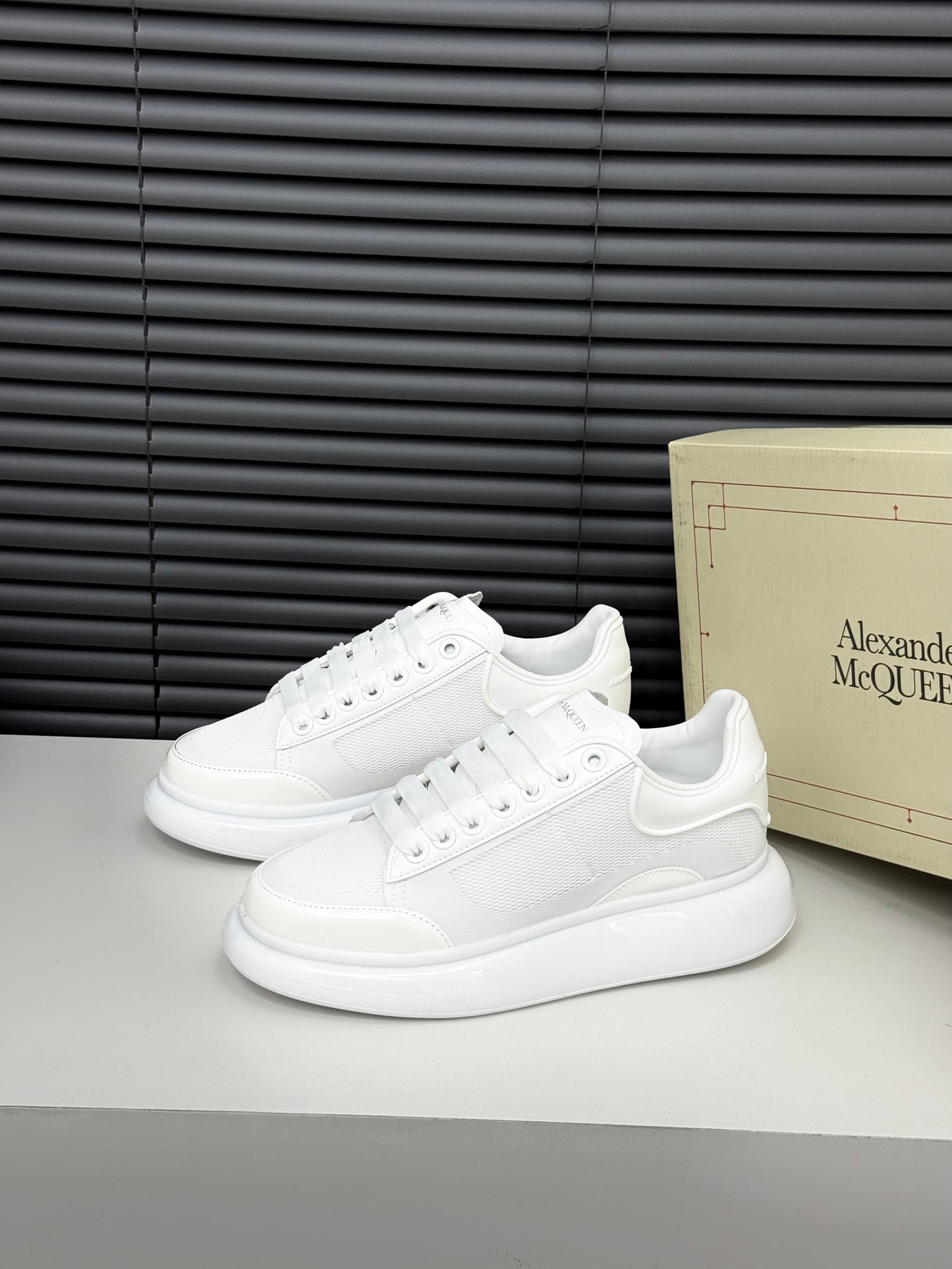 ALEXANDER MCQUEEN 02-B