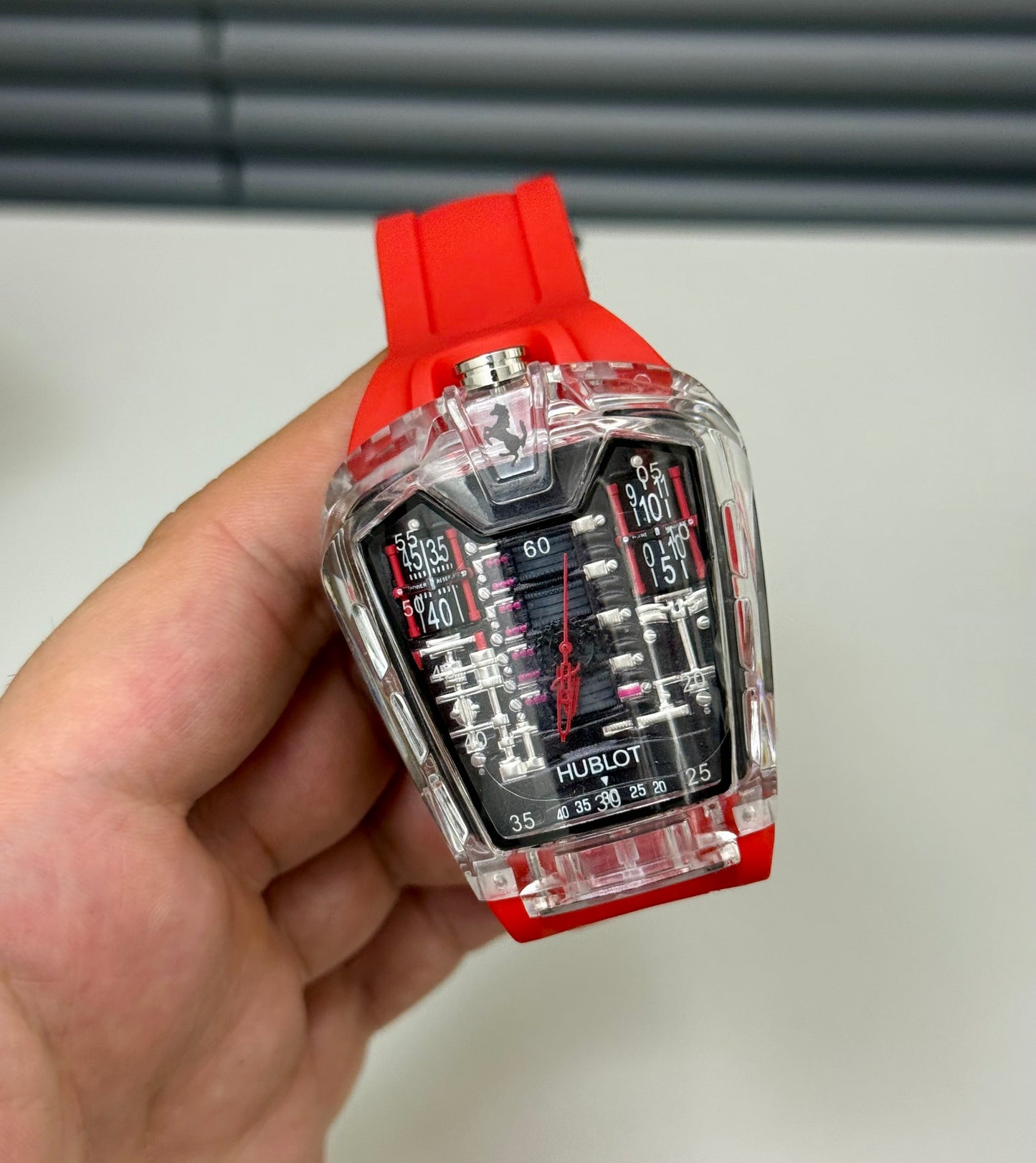 HUBLOT FERRARİ