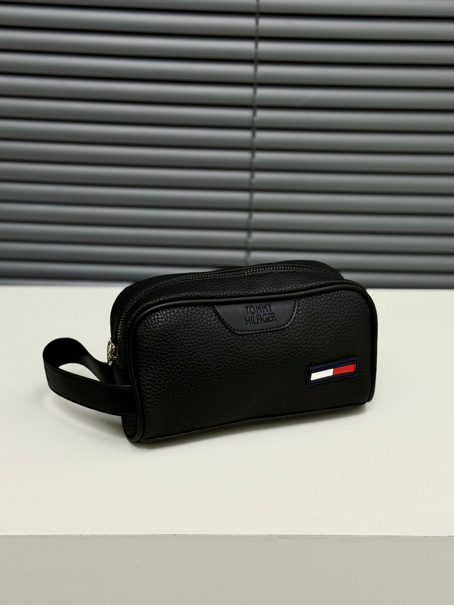 TOMMY HİLFİGER EL ÇANTASI