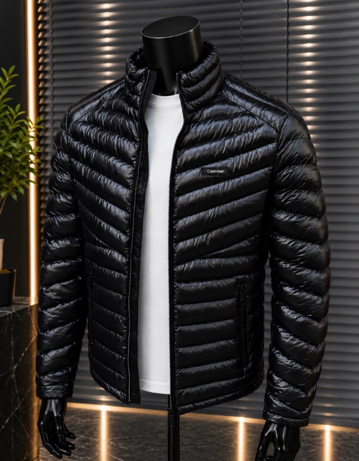 CK F-001 MONT