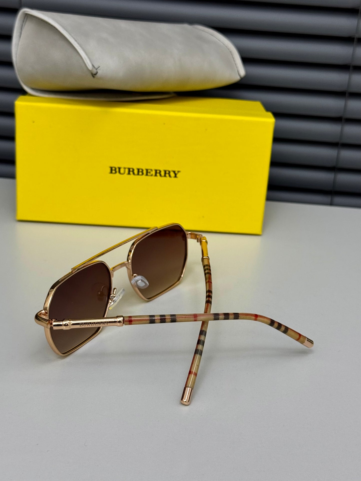 BURBERRY—3 KAHVE GÖZLÜK