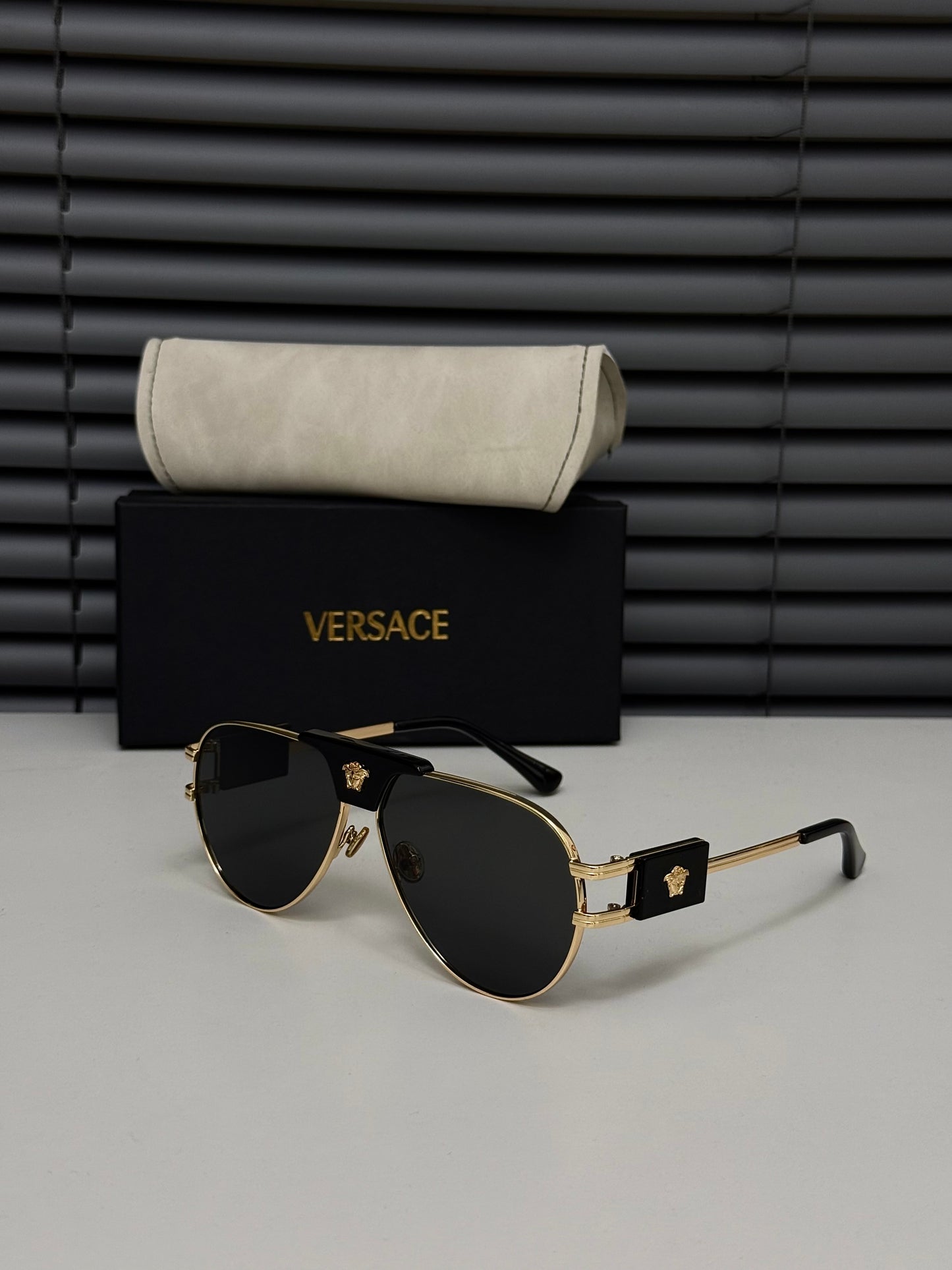 VERSACE SİYAH GOLD GÖZLÜK