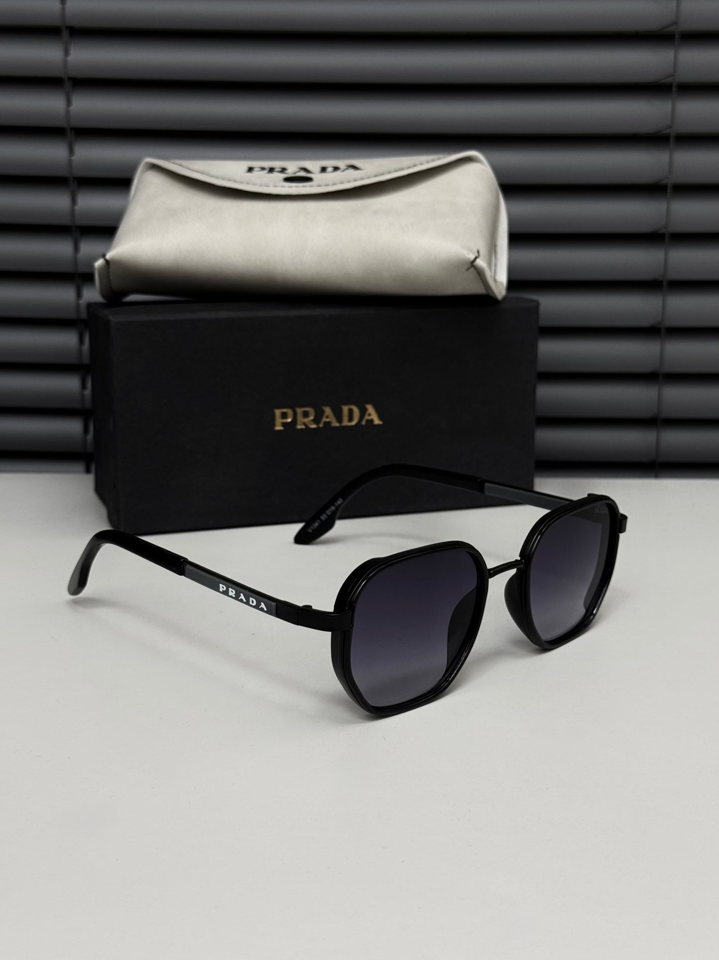PRADA PREMİUM BLACK GÖZLÜK