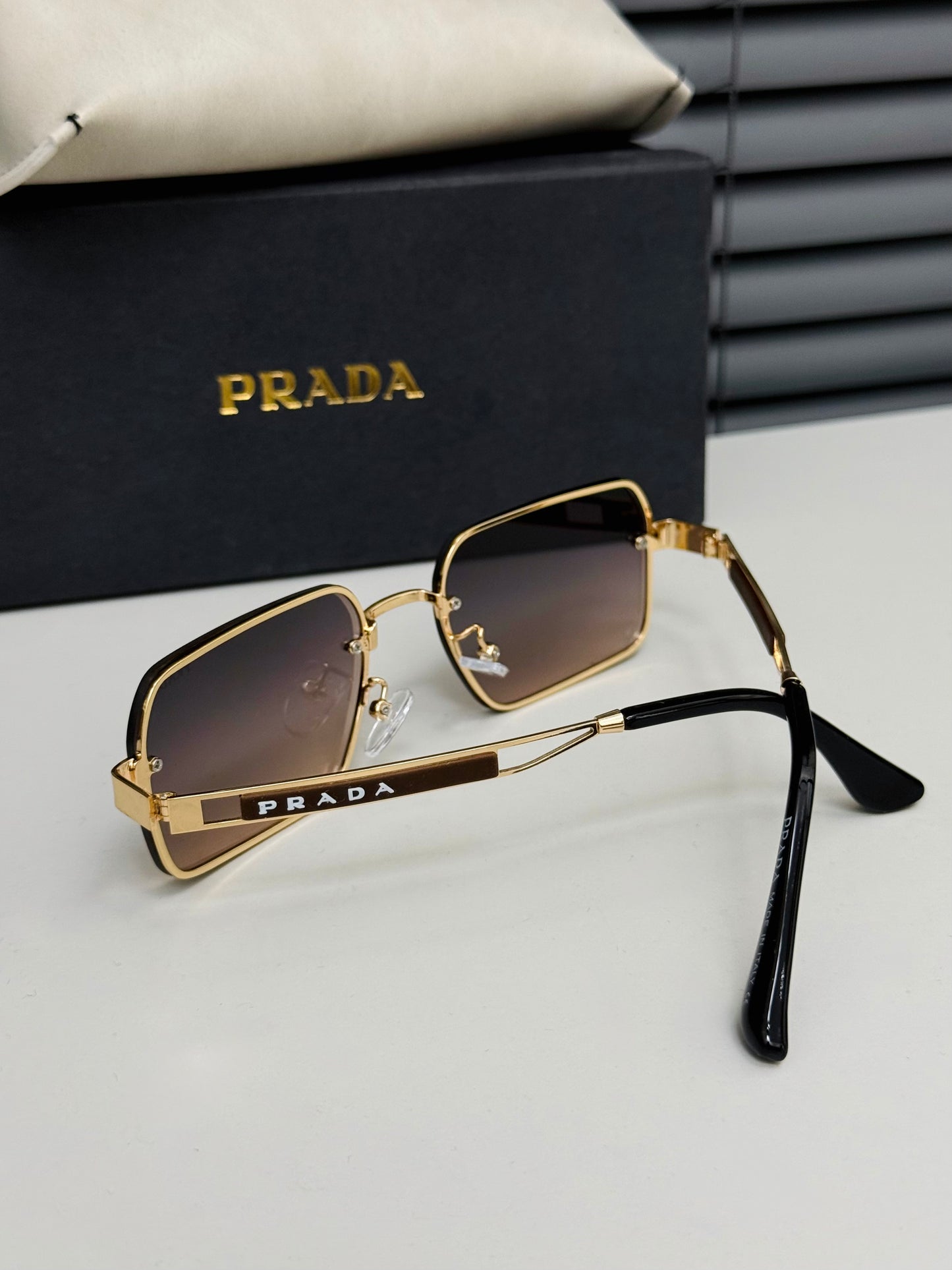 PRADA 0-4 PREMİUM GÖZLÜK
